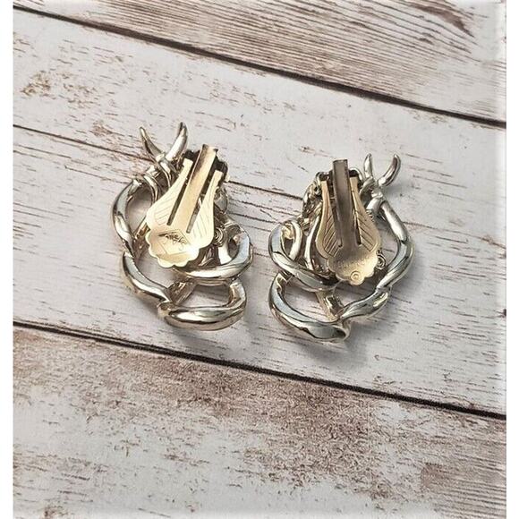 Vintage Sarah Coventry Clip On Earrings - Large Gold Tone Statement 1 & 5/8" - Picture 3 of 4